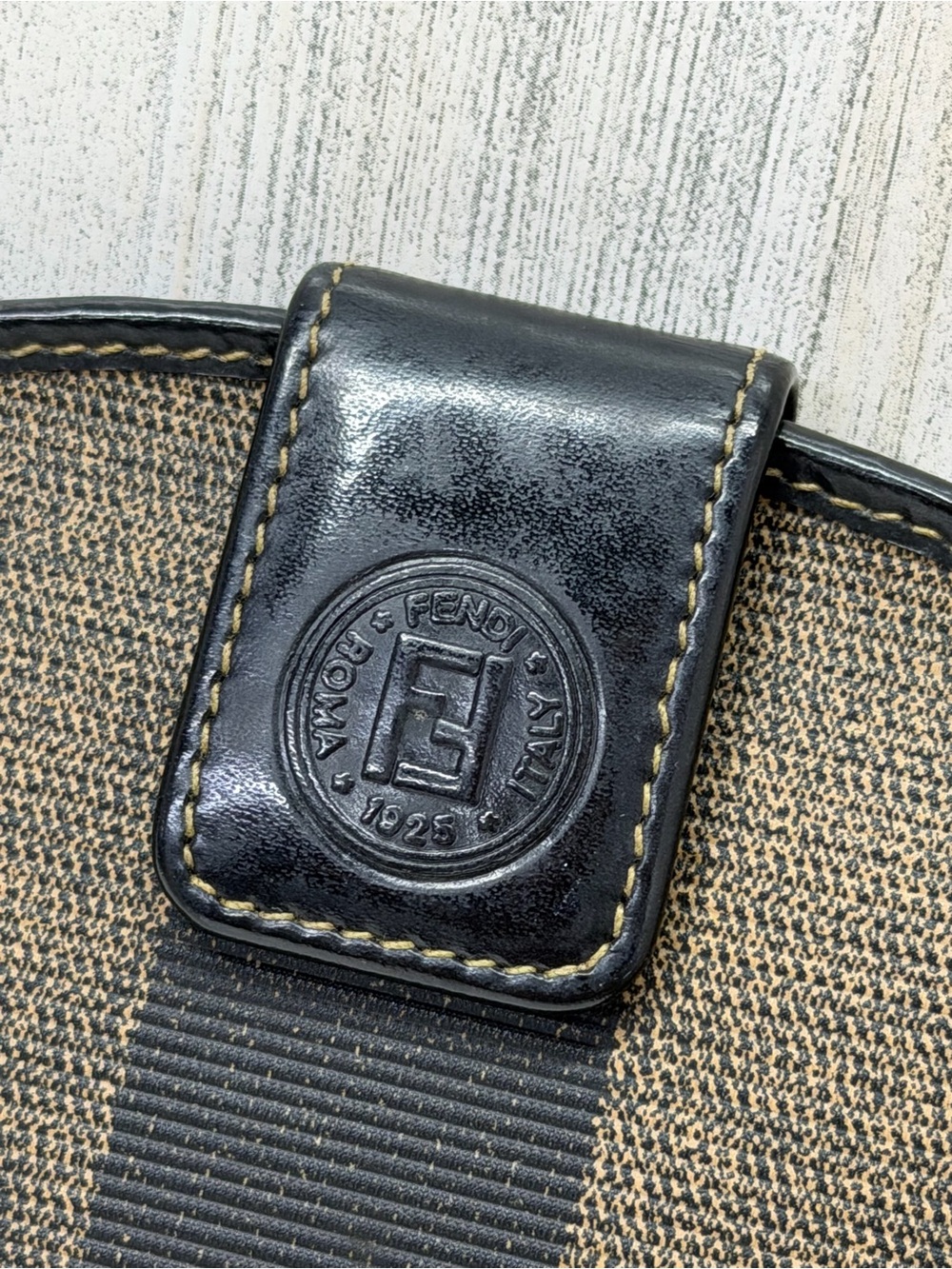 Vintage Fendi Pequin Striped Dome Wallet - Picture 12 of 13